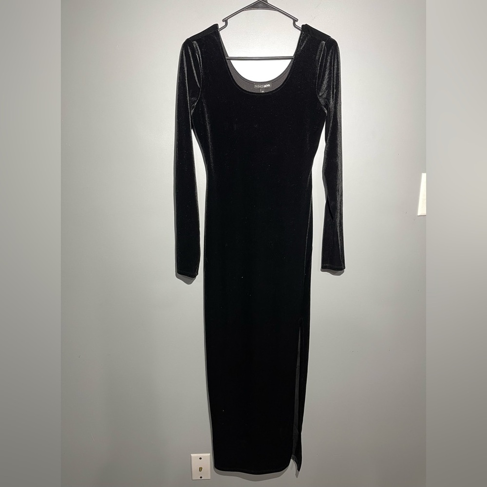 Fashion Nova Elegant Black Velvet Long Sleeve Dress